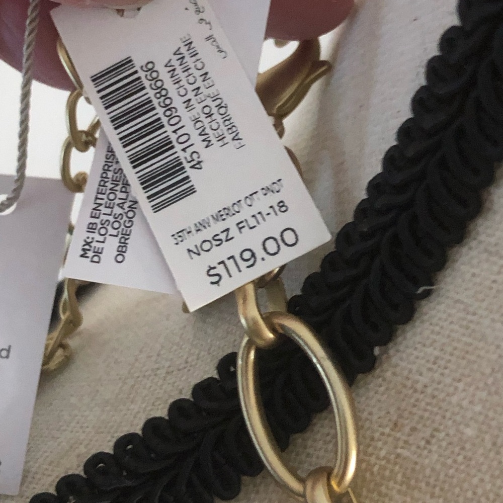 Chico’s 35 year anniversary necklace - Picture 6 of 6